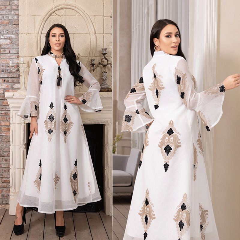 Middle Eastern Women's Muslim Evening Dress Embroidered Retro Print Flared Sleeves Robe Long Sleeves Maxi Dresses For Women