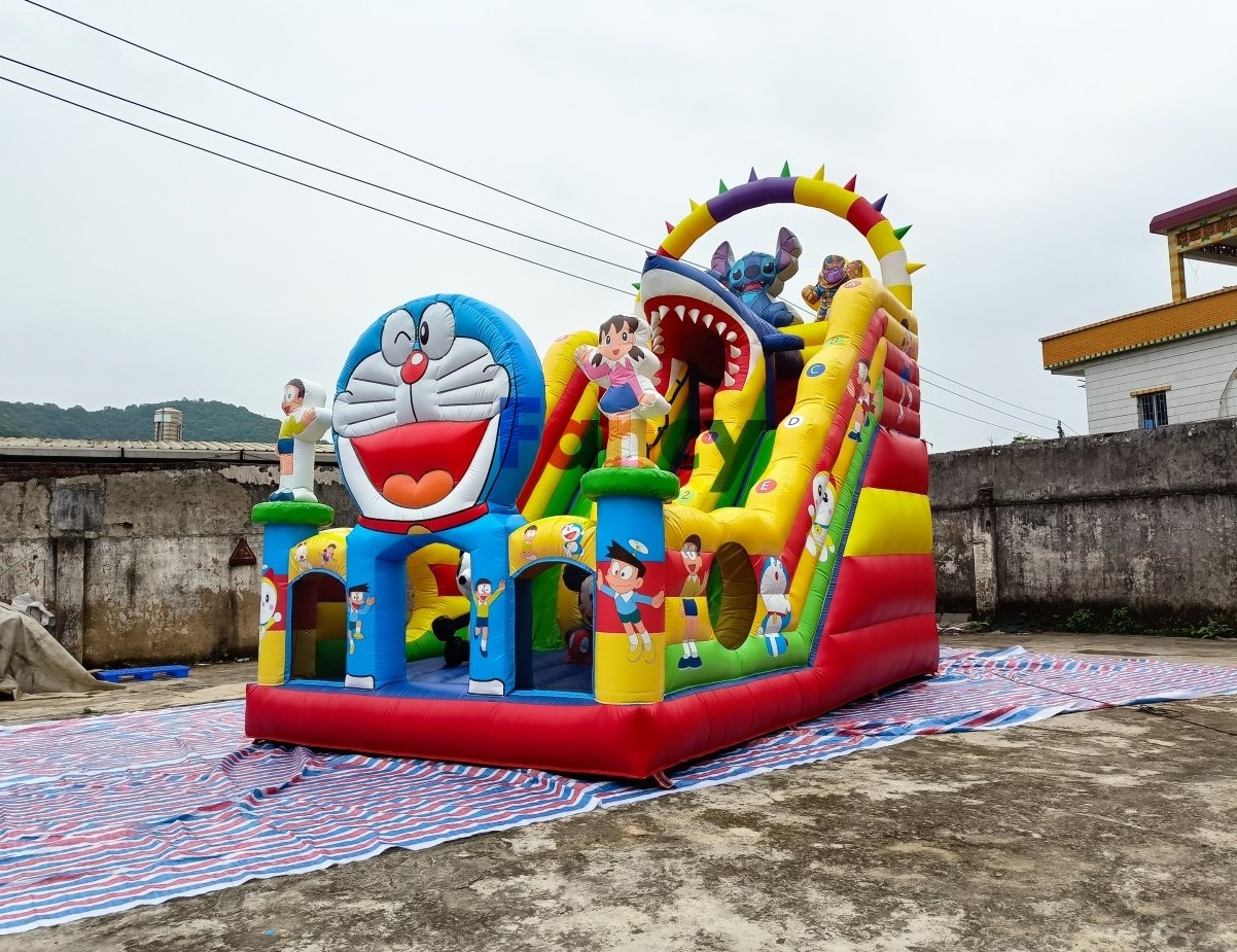 SMALL kids inflatable pool with slide/giant slip and slide/inflatable indoor slide for sale