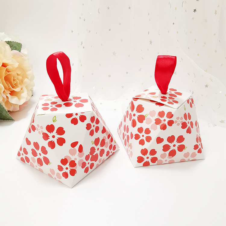 Custom printed Small christmas party bridesmaid thank you gift paper packaging cake candy box wedding favor box for guests