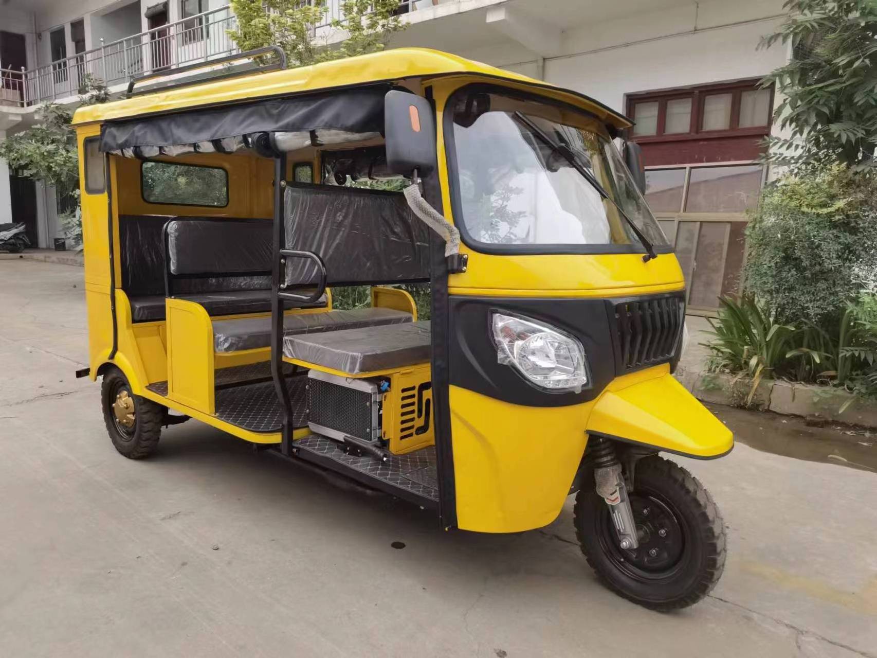 Hot Sale Tricycles Electric Three Wheel Passenger Tricycle Auto  Rickshaw Motor Taxi