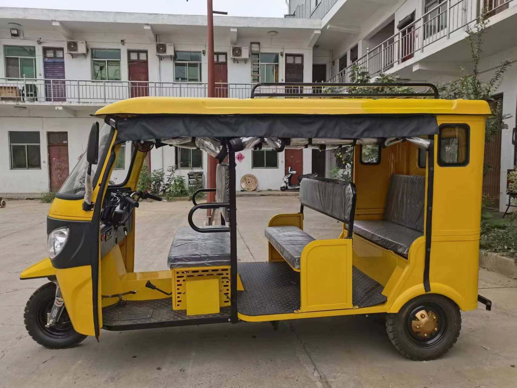 2024 China Best Selling Tuk Tuk Tricycle 3 wheel Motorcycle For Taxi With Low Price