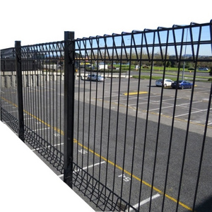 China suppliers galvanized roll top fence panels brc fence welded wire mesh roll top fence