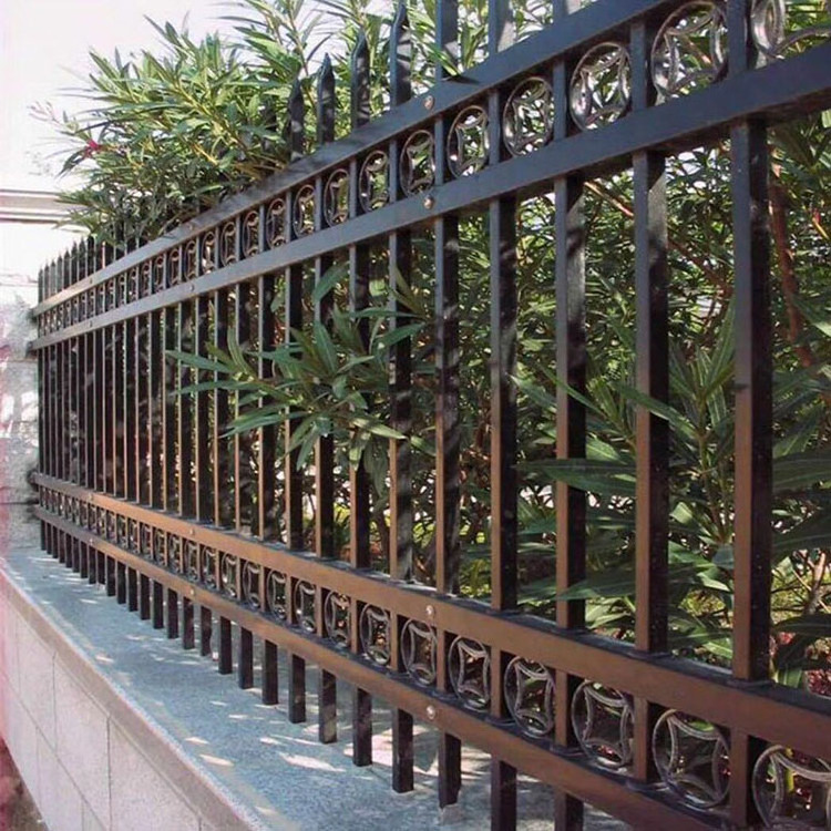 Decorative metal outdoor privacy screen fence panel  garden fencing for villas