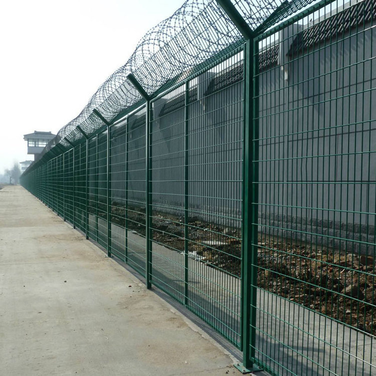 China manufacturer powder coated y fence pole y steel fence posts double arm fence