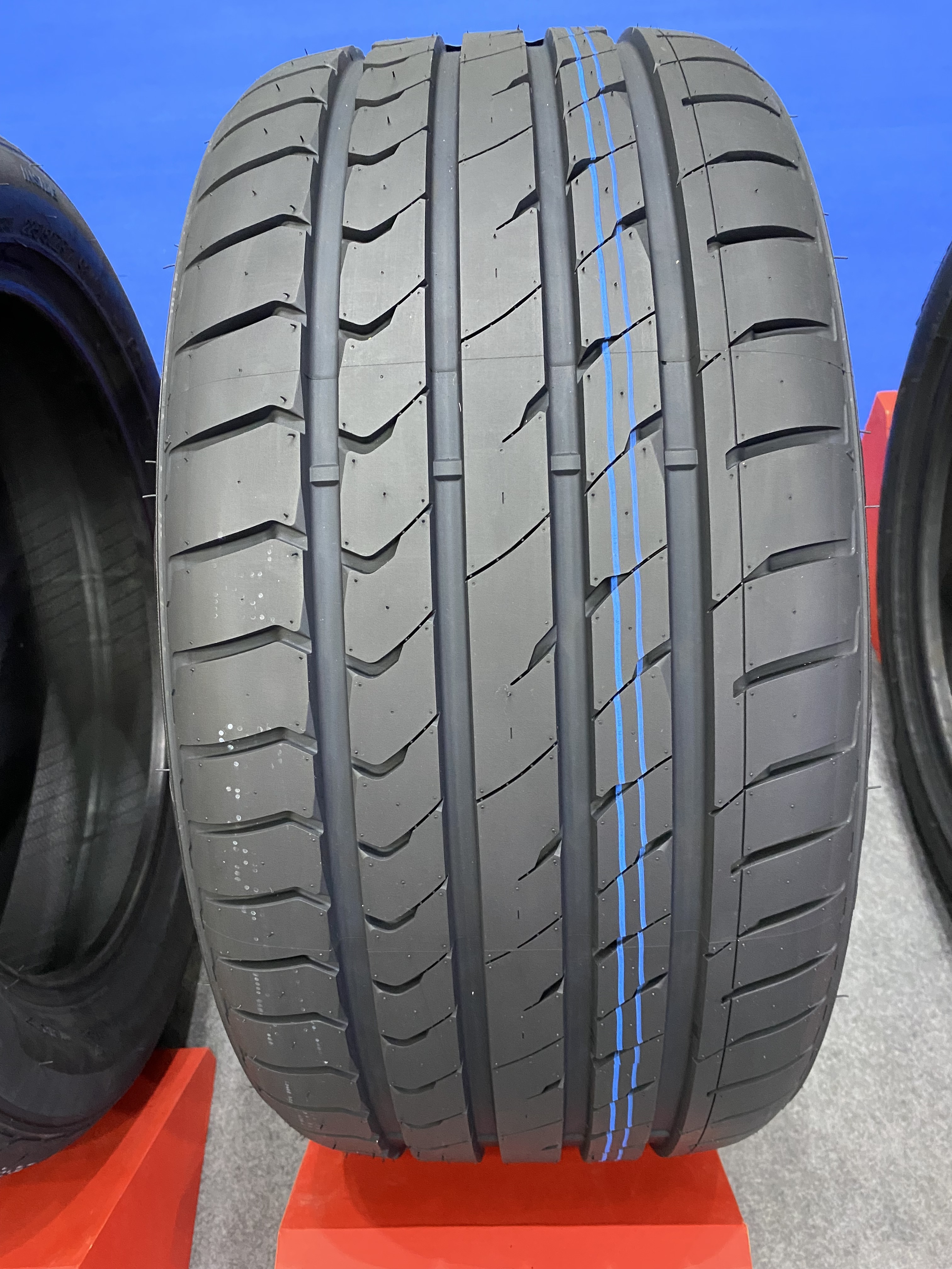 Best quality Opals Naaats brand PCR car tyre (tire) 13-23 inch good  price more comfortable , Less fuel consumption