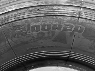 Tyres / Tires for truck and bus 1200R20 Maxxis quality