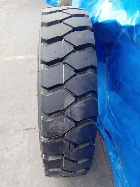 truck and bus  tyre ( TBR TIRE) 12.00R20-22PR   Explosion -proof tire opals. Naaats brand 3 years warranty Mining pattern