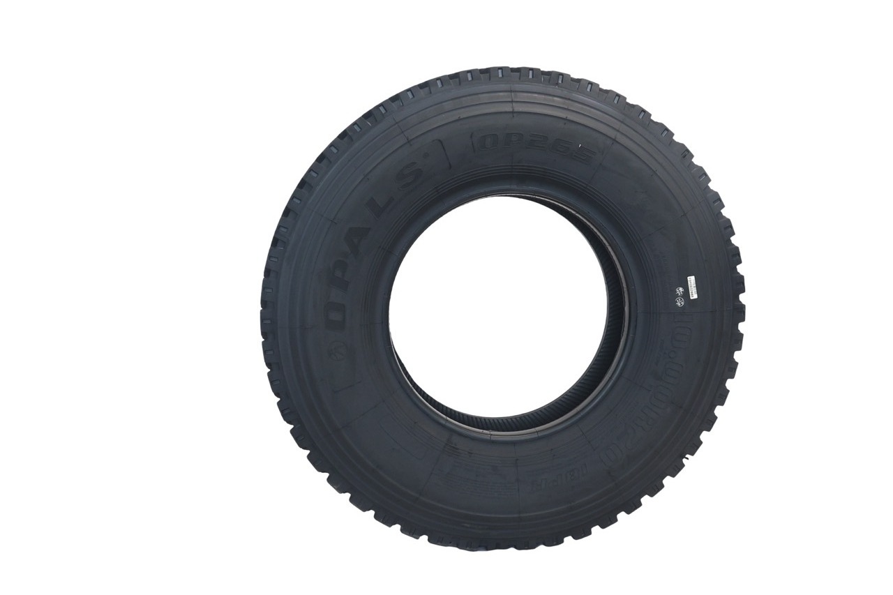 Truck Tires Radial Truck Tyre High quality  750r16 900r20 1100r20 1200r20 1200r24 factory