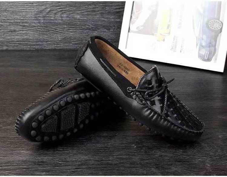 Summer Men Shoes Lightweight Weave Sneakers Men Fashion Casual Walking Shoes Breathable Slip on Cow Leather Mens Loafers