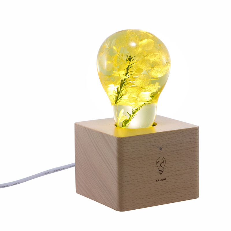 E.P Light Bulb Handmade Resin Led Yellow Hydrangea Bulb For Holiday Gifts Home Coffee Shop Decorations