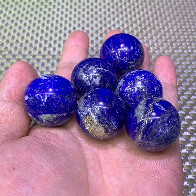 Wholesale Fanshi Semi-Precious Lapis Lazuli Sphere Crystal Ball Carved Feng Shui Healing Birthstone Roller Balls Seven Chakras