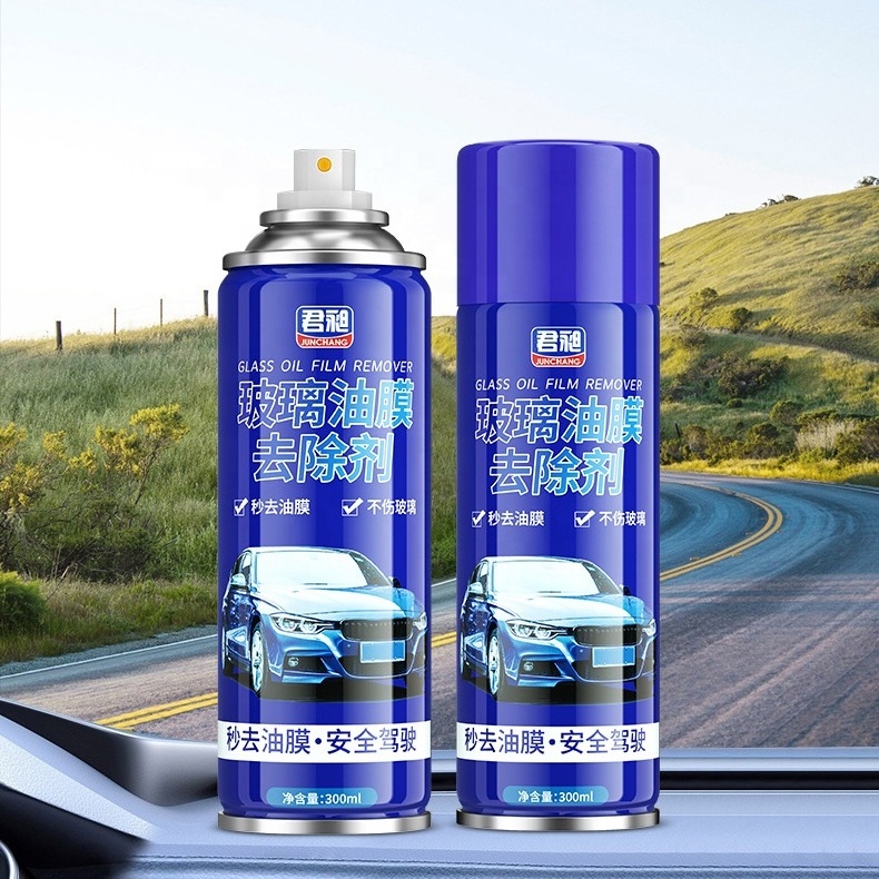 Auto glass oil film remover spray to remove oil film windshield oil film clean