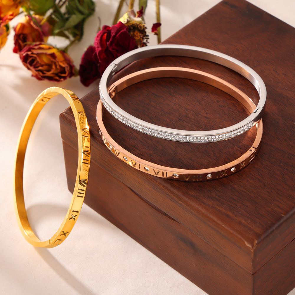 Wholesale Custom Fashionable Personalized Czech Diamond Gold Plated Cuff Bangle Bracelet for Woman