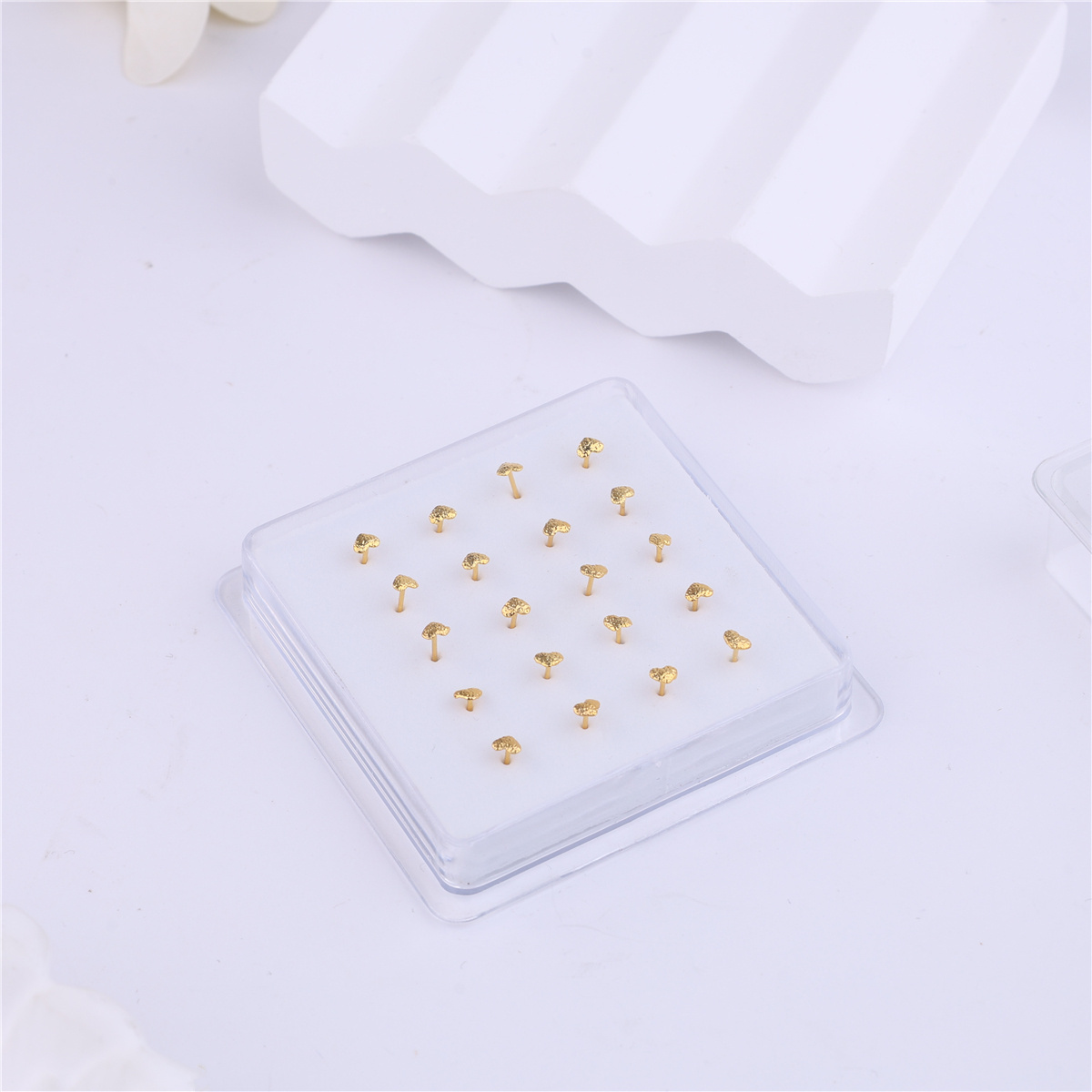 20 Pcs/Box Frosted Hearts Nose Studs Ball End Pin Gold Silver Thin Nose Bone Nostril Fashion Nose Piercing Jewelry Wholesale