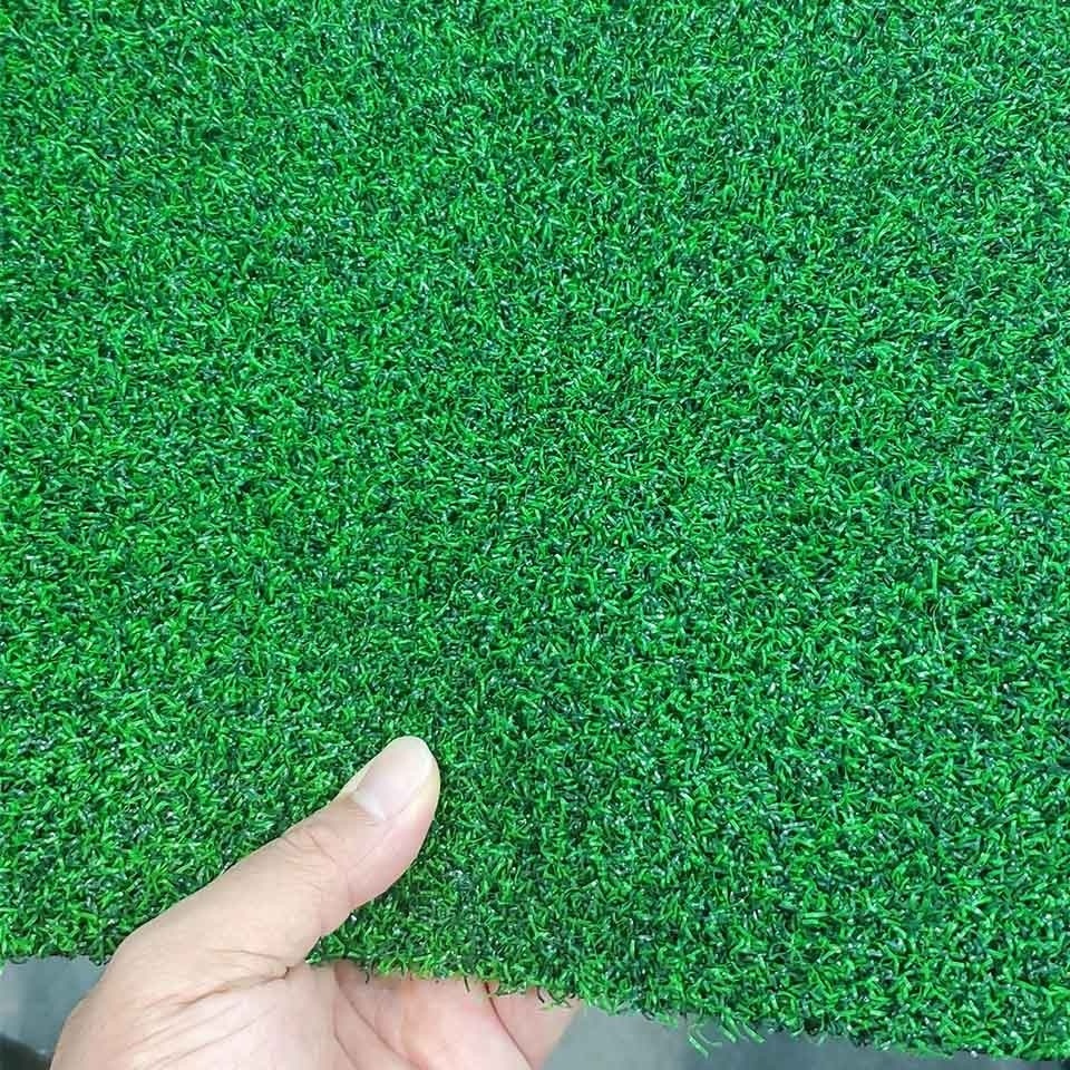 Professional quality custom size 10mm 15mm putting green artificial turf artificial golf grass factory