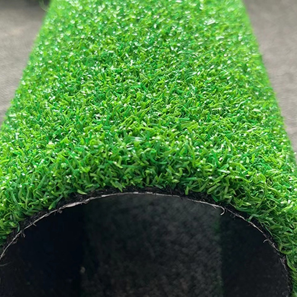 Outdoor Mini Golf Carpet 15mm Artificial Golf Grass Putting Green