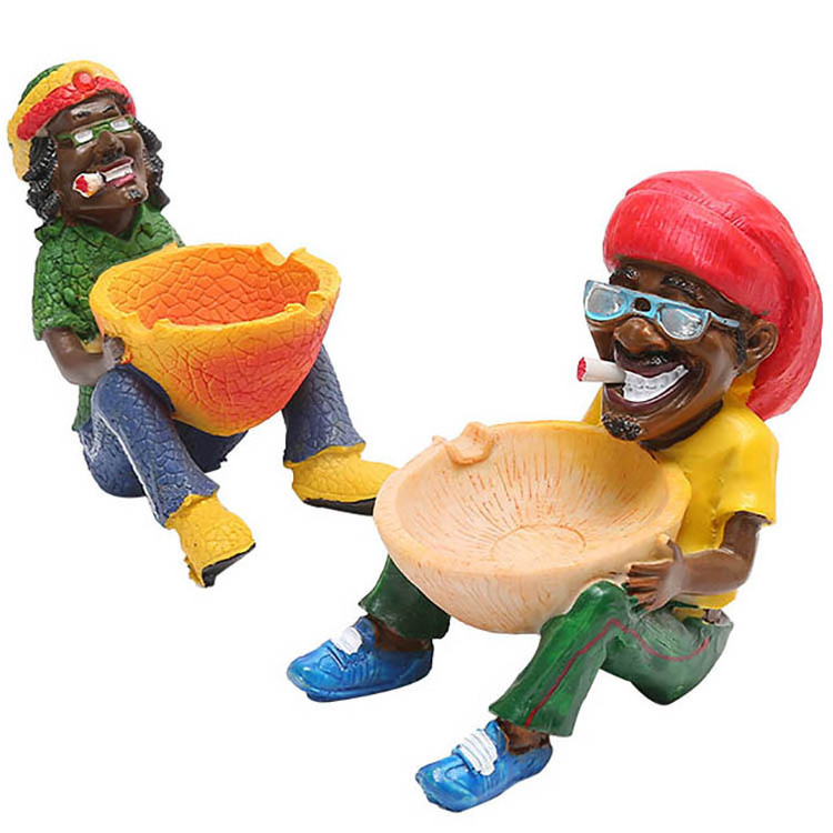 Wholesale Resin Ashtray Cool Color Designer Ash tray Fancy Smoking Tobacco Resin Rasta Jamaican Ashtray