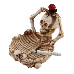 Unique Hot Sale Holiday Gift Decoration Personality Tobacco Smoking Resin Human Bone Skulls Rose Herb Skeleton Ashtray