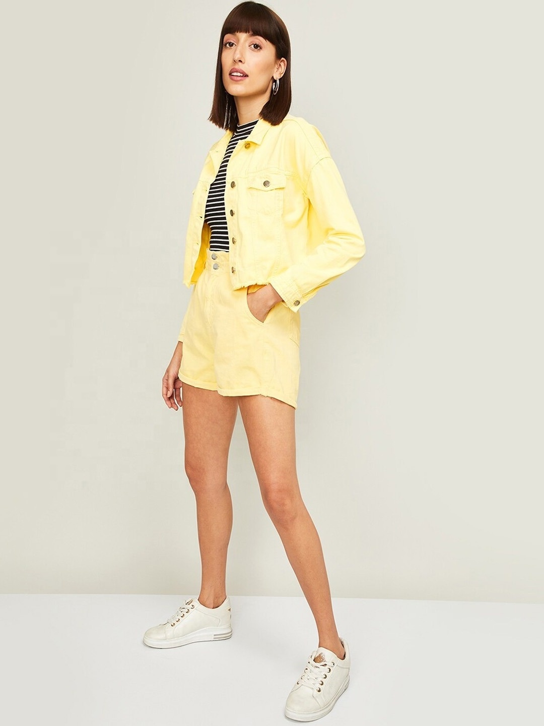 Yellow color fashioned summer casual wear jean denim jackets and denim coat