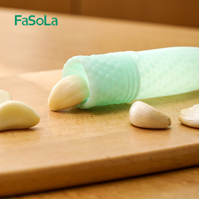 FaSoLa Garlic Peeler Skin Remover Roller Keeper Easy Quick to Peeled Garlic Cloves with Silicone Tube Roller Garlic Peeling Tool