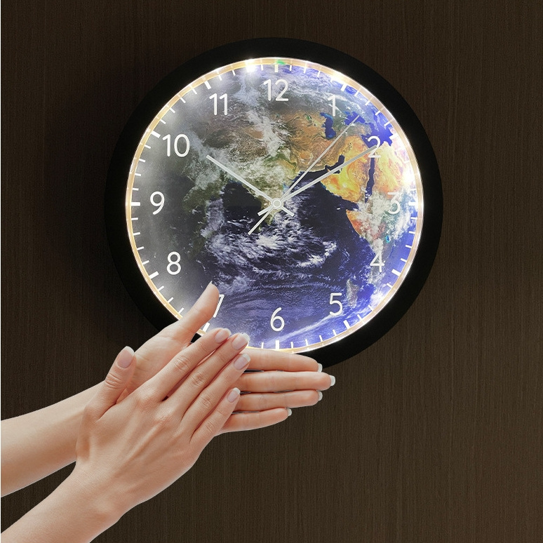 Intelligent voice-activated LED luminous wall clock Living room fashion quartz clock Personalized home decoration 12-inch clock