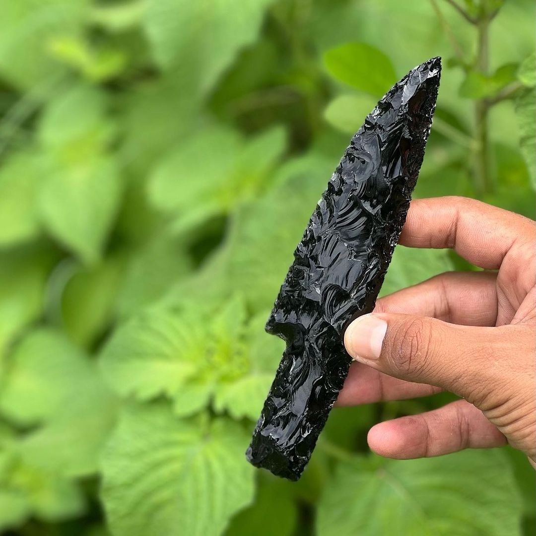 Hand Strapped Black Obsidian Crystal Knife Gemstone Athame Dagger Healing Quartz Stone Knives Wiccan Gift To Remove Negativity