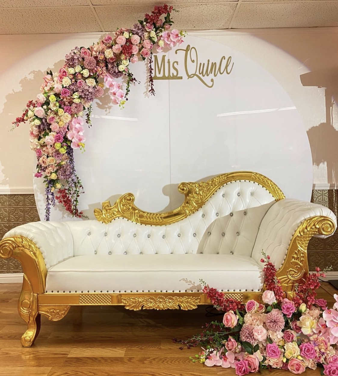 Royal party wedding high back throne chair in gold color