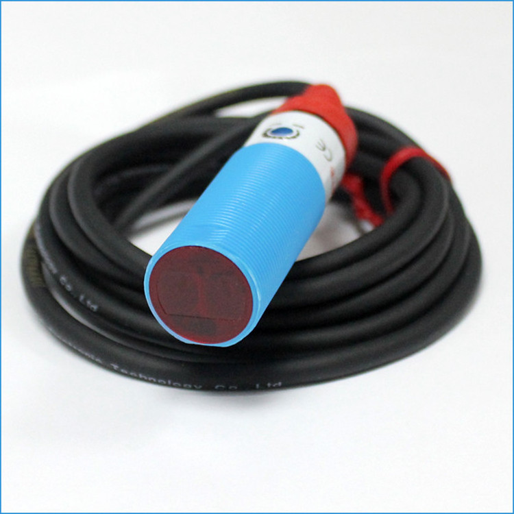 M18 100mm reflective 4-wire NPN PNP photoelectric sensor switch, photoelectric diffuse sensor