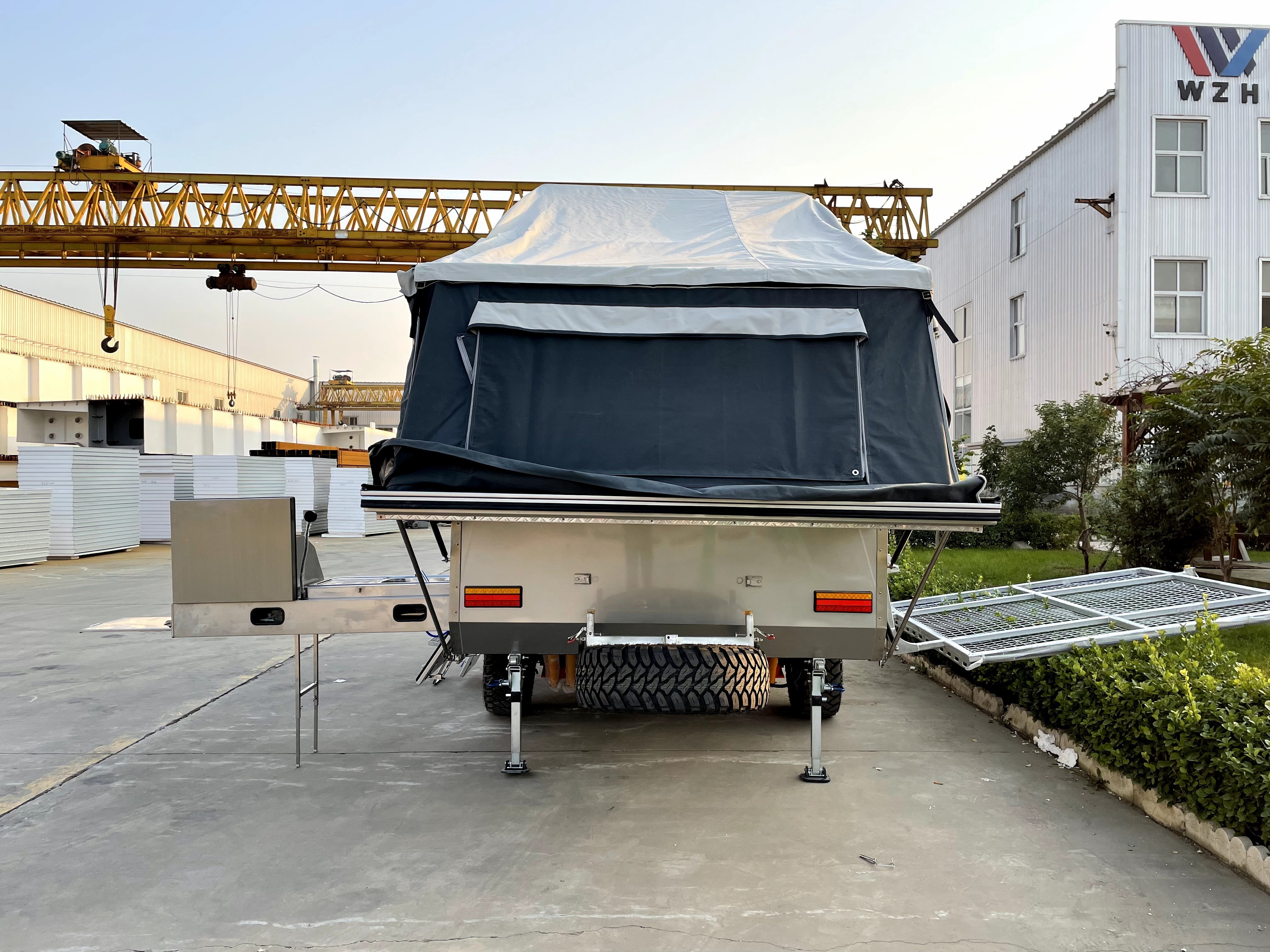 Hot Sale Australian Standard Mini Off Road Box Camper Trailer With Tent For Sale