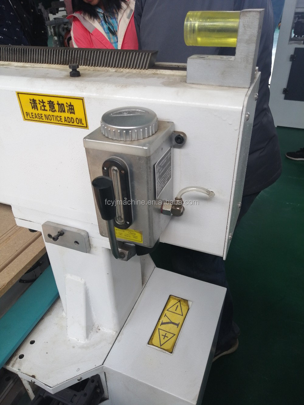 Kitchen cabinet shaping machine multi heads cnc router machine cutting /drilling machine for panel based furniture processing