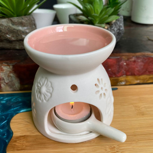 Wholesale Cute White Ceramic Aroma Essential Fragrance Tea Light Oil Burner For Home Decor Spa Yoga