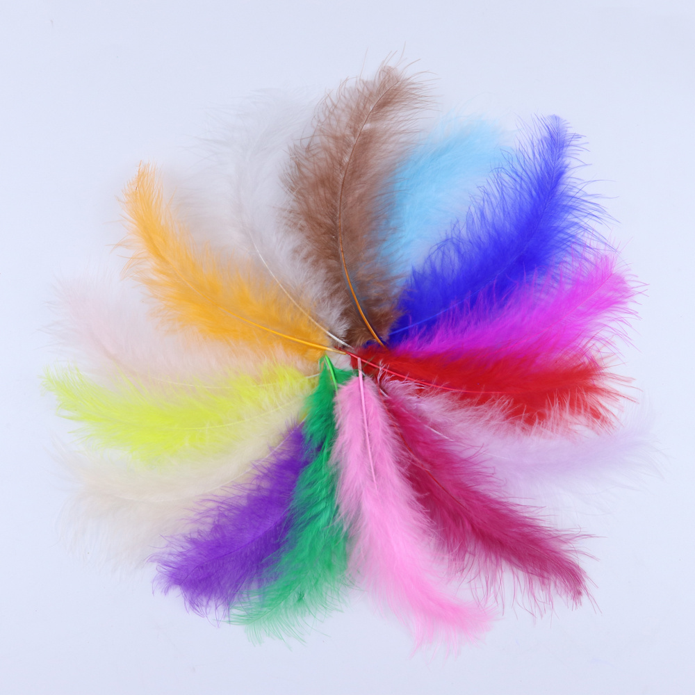 Fashionable Plume Factory Wholesale Cheap Dyed Hot Pink Fluffy Clothes Carpet Flower Turkey  Feather for Turkey  Decorations