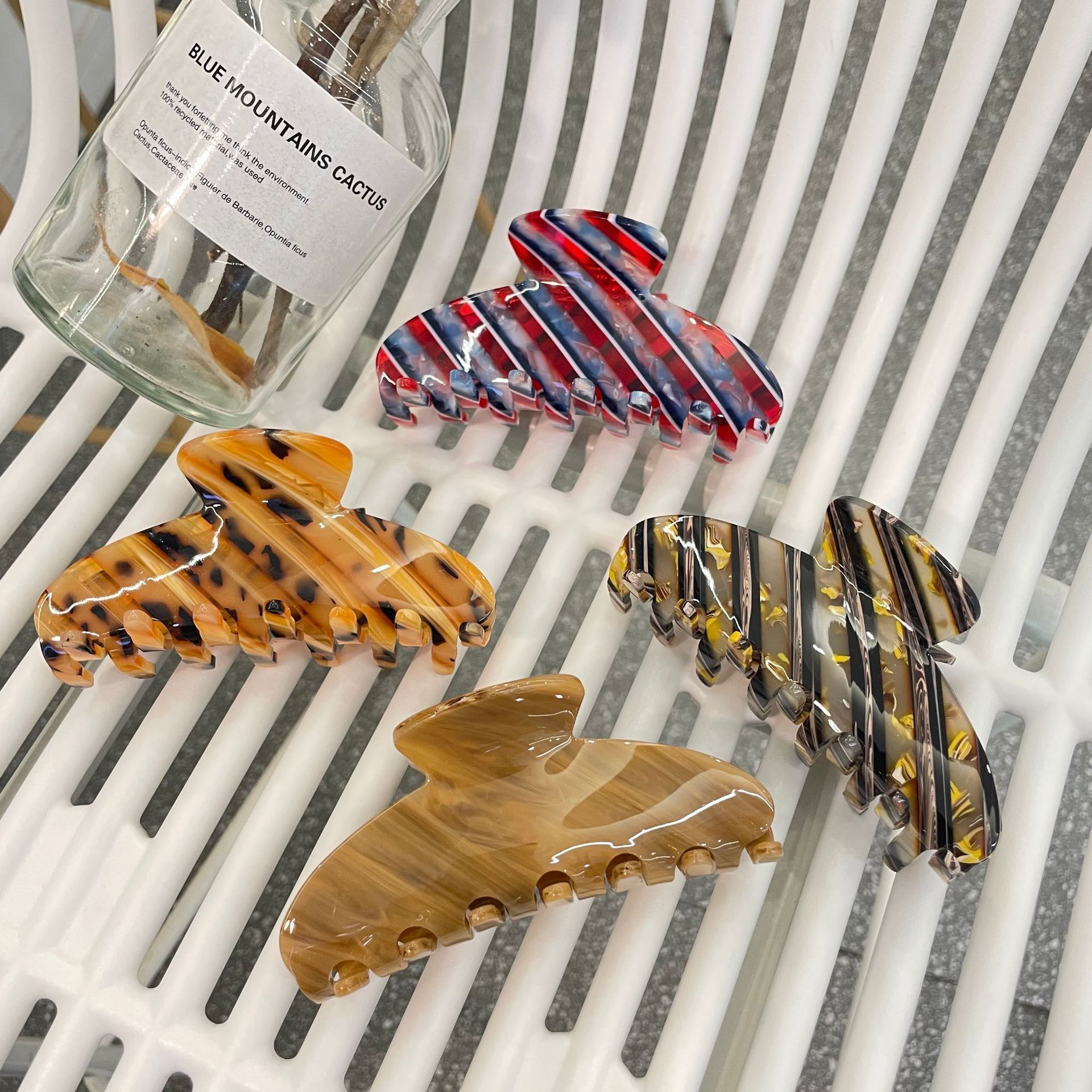 New New Acetate Hair Accessories Elegant Wooden Colorful Striped Large Hair Claw Clips for Women