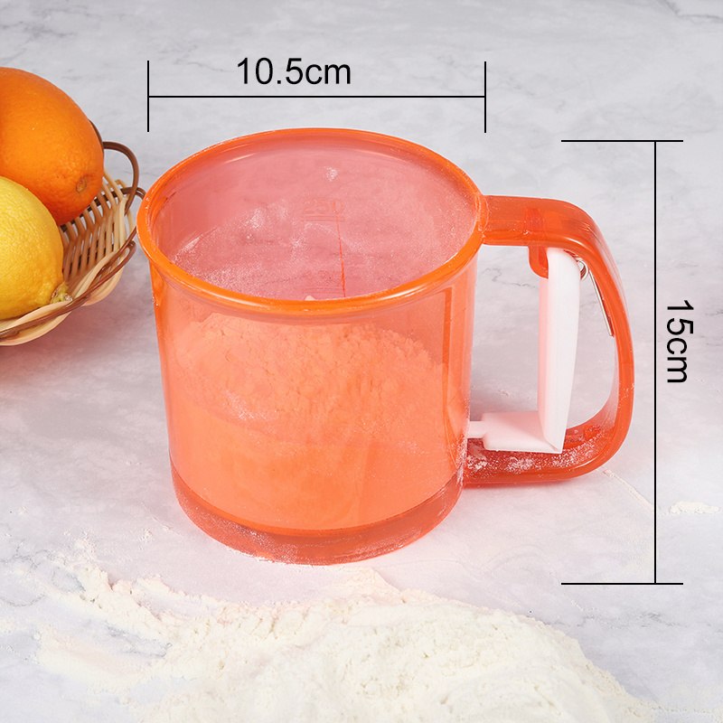 baking tools plastic Handheld Flour Sieve Small Size Semi-automatic flour sieve