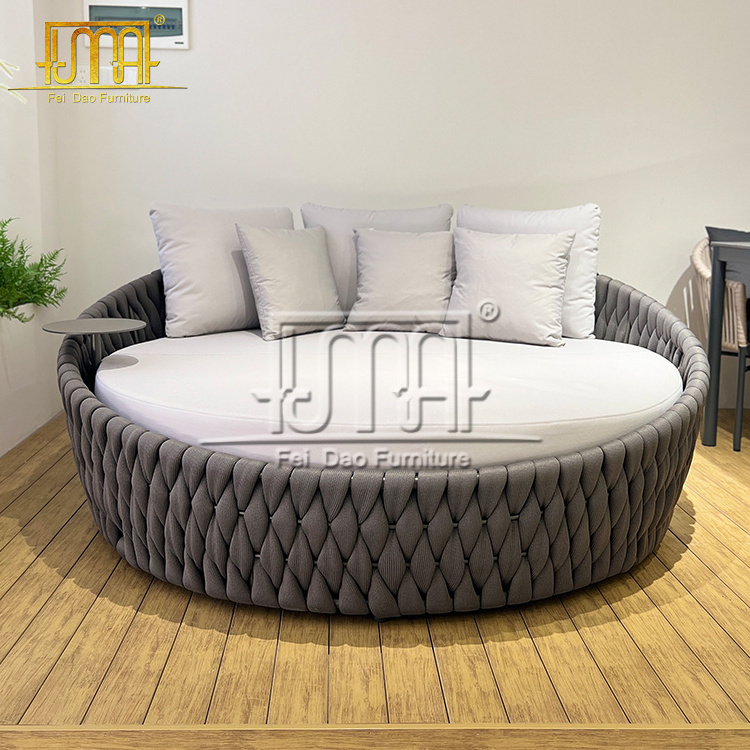 Dubai waterproof cheap wicker rattan round garden daybed with cushion