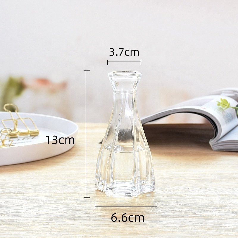 Wholesale European Conical Transparent Glass Vase Creative Mini Desktop Flower Arrangement Crystal Vases For Office Home Decor