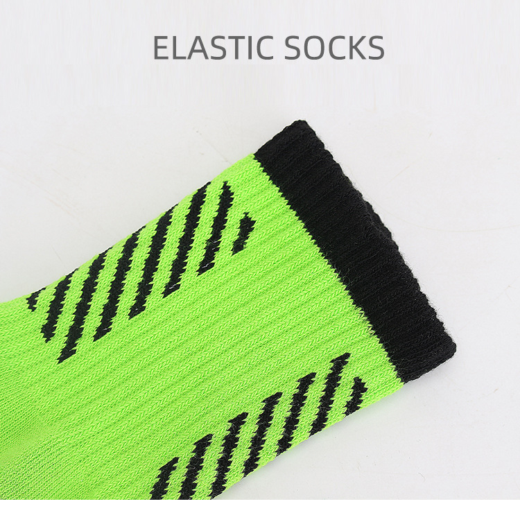 wholesale custom non-slip glue towel bottoms wool ring absorbent wear-resistant men mid-tube sports grip socks