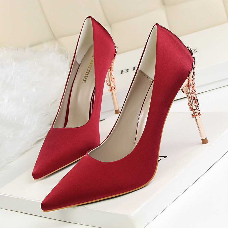 Chaussures Femme Autumn Hot Selling Silk Satin Wrap-toe Mujer Shoe Pointed Toes Slimming Metallic Heel Pumps Women Wedding Shoes