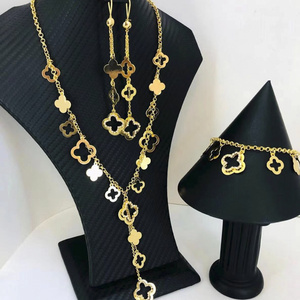 Latest Trends Hollow Out Brass Jewelry Sets 18k Gold Plated Four Leaf Clover Jewelry Set for Women