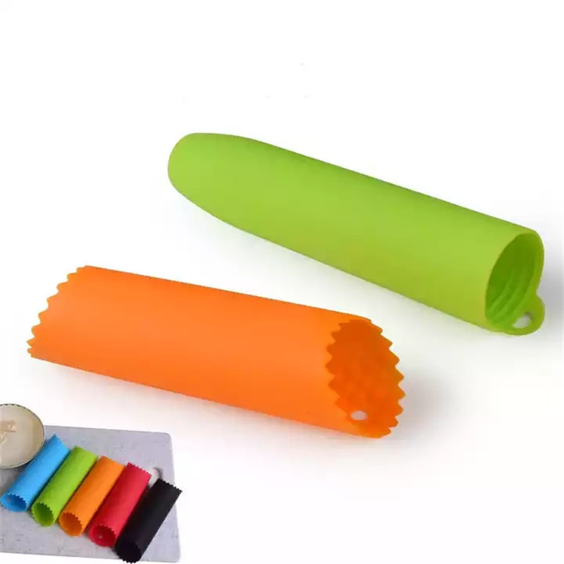 Y4430 Amazon hot sale Useful Silicone Garlic Peeler Peel easy Use Kitchen Tool Garlic Peeling Tube Roller