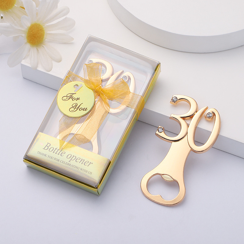 Wholesale 30 50 70 80th Birthday Anniversary souvenirs Golden bottle opener with number for guests