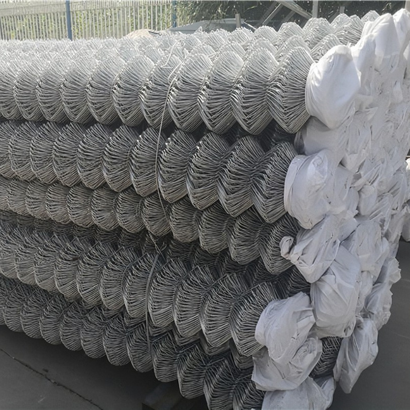 High quality commercial 9 gauge galvanized chain link mesh metal cyclone wire fence