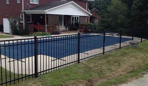 Customization High Quality Pool Fence Safety Metal Garden Fencing Steel Square Tube Fence Designs  from china