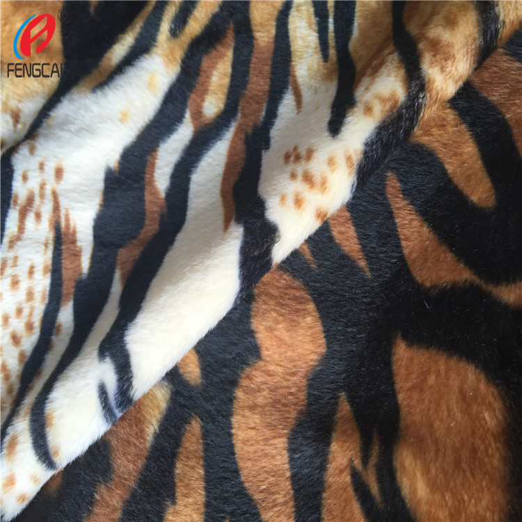 Polyester Tiger Pattern Printed Soft Short Pile Velboa Fabric Plush Velvet Fabric For Upholstery