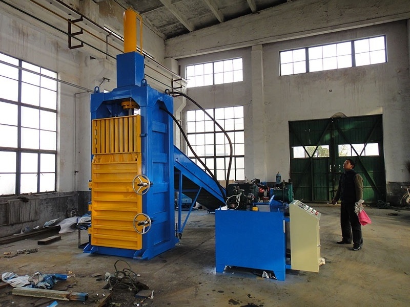 Efficiently vertical metal hay square baler for sale