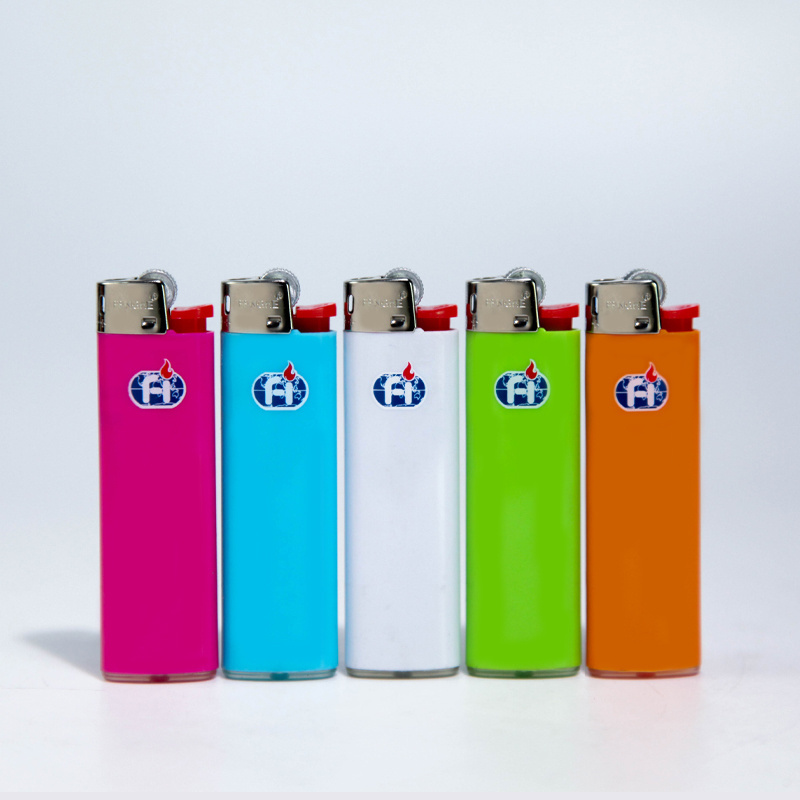 Fenghe Lighter Factory Customizes and Produces Various Models of Cigarette Lighters Made from Durable Plastic Flint Type