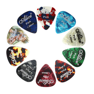 Popular Wholesale Custom Heart-shaped Full Stone Guitar Picks Alice Celluloid Guitar Picks