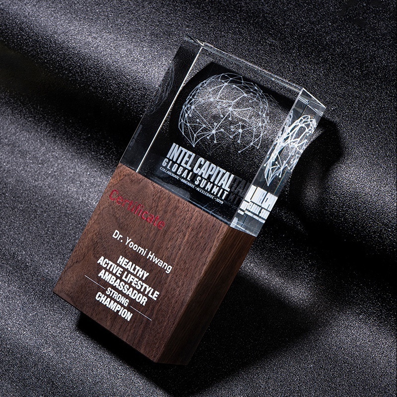 High Quality Crystal Award Noble Customized Crystal Trophies plaques wooden shield awards