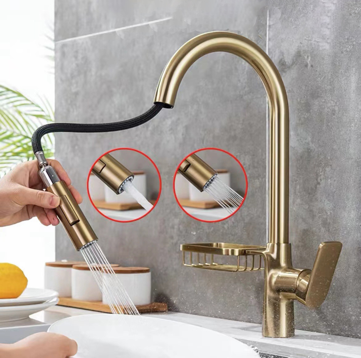 Factory Wholesale New Design Gold Modern Kitchen Faucet Single Handle Pull Down Single Hole Sink Faucet