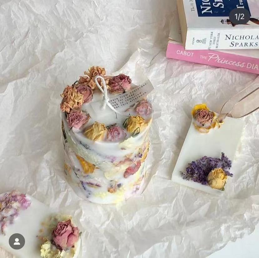 Romantic Handmade Dried flower pillar Scented candles Rose Soy Wax Wedding Gifts Home Decor